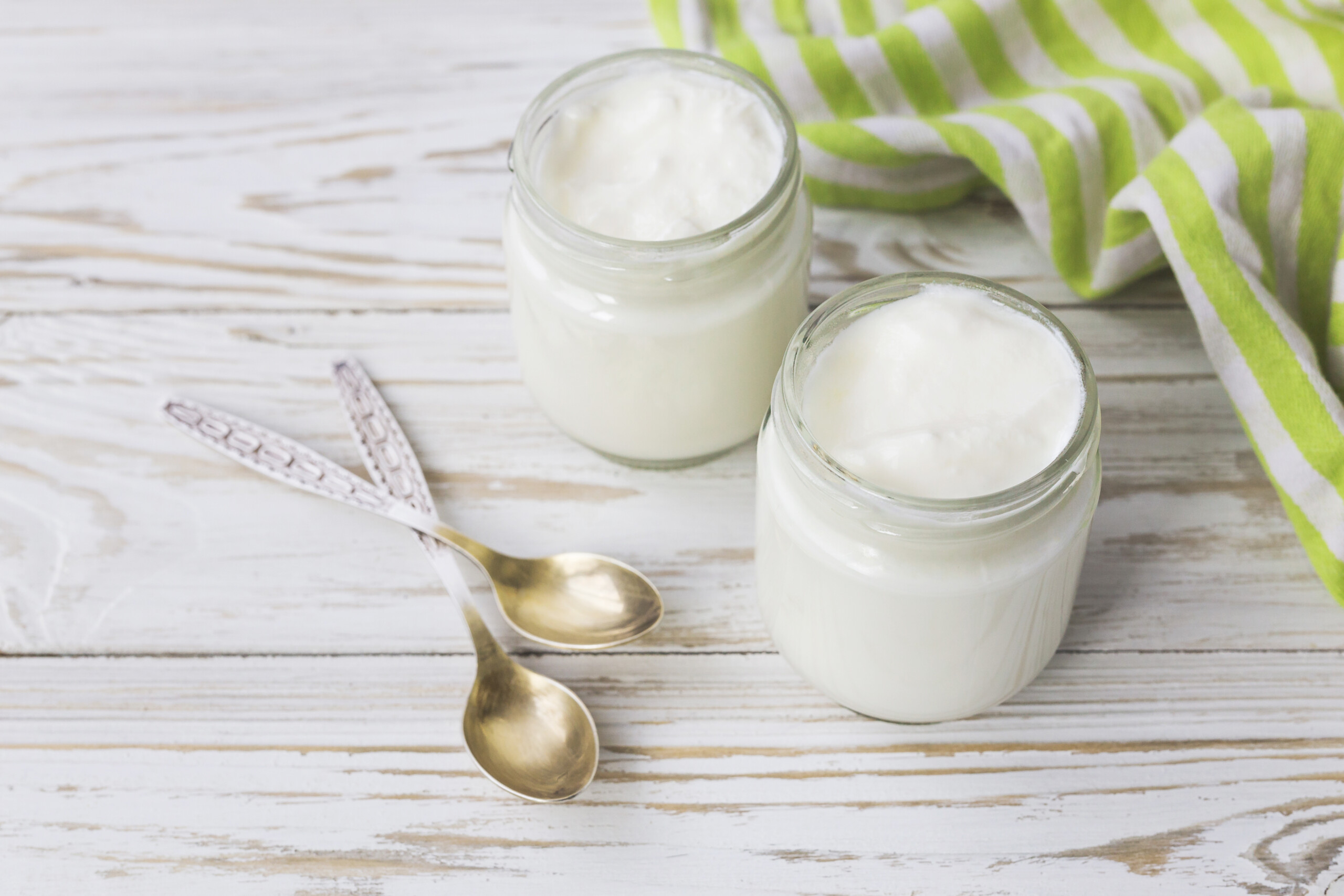 homemade coconut yogurt